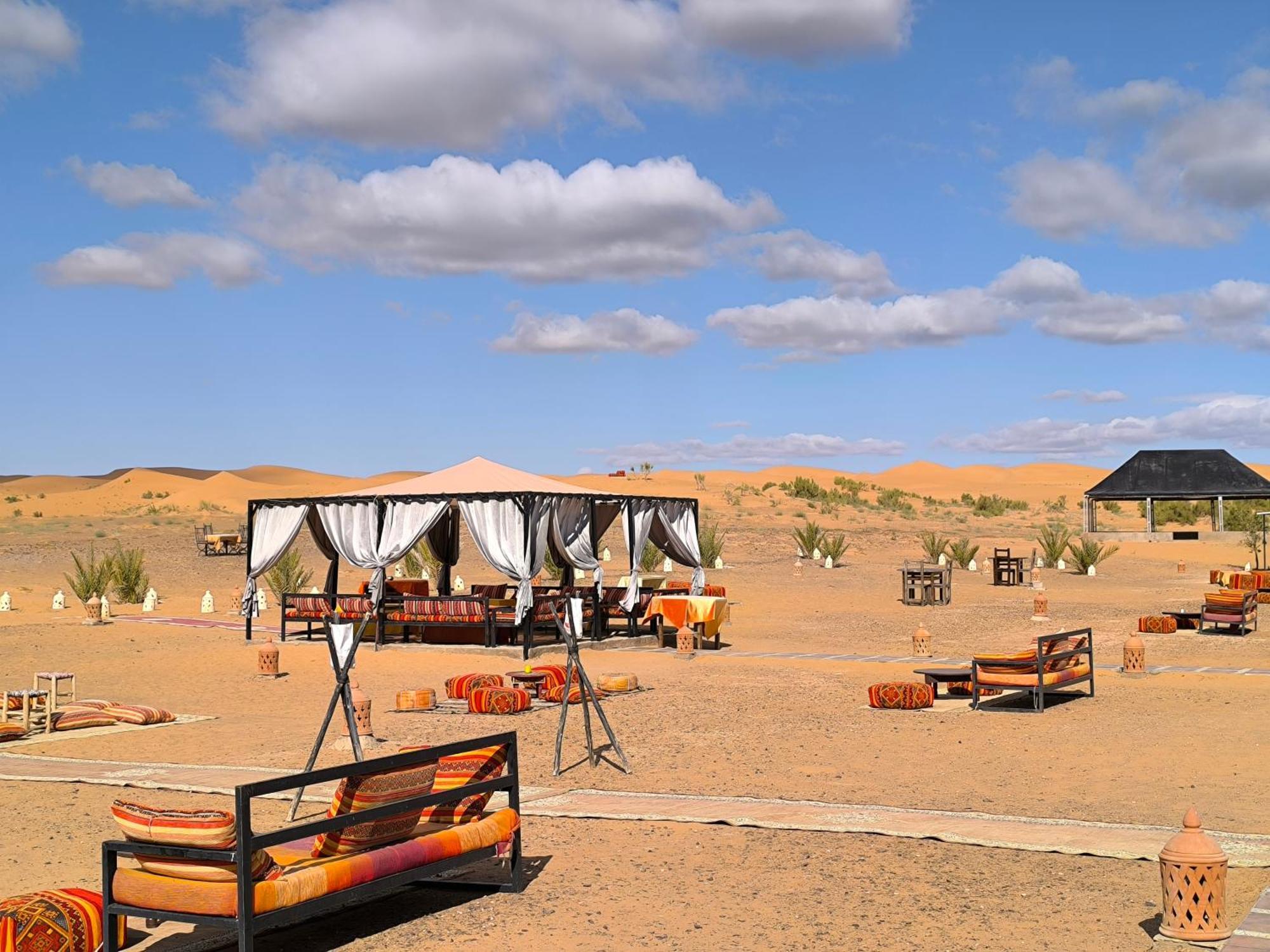 Luxury Bega Camp Hotel Merzouga Ngoại thất bức ảnh