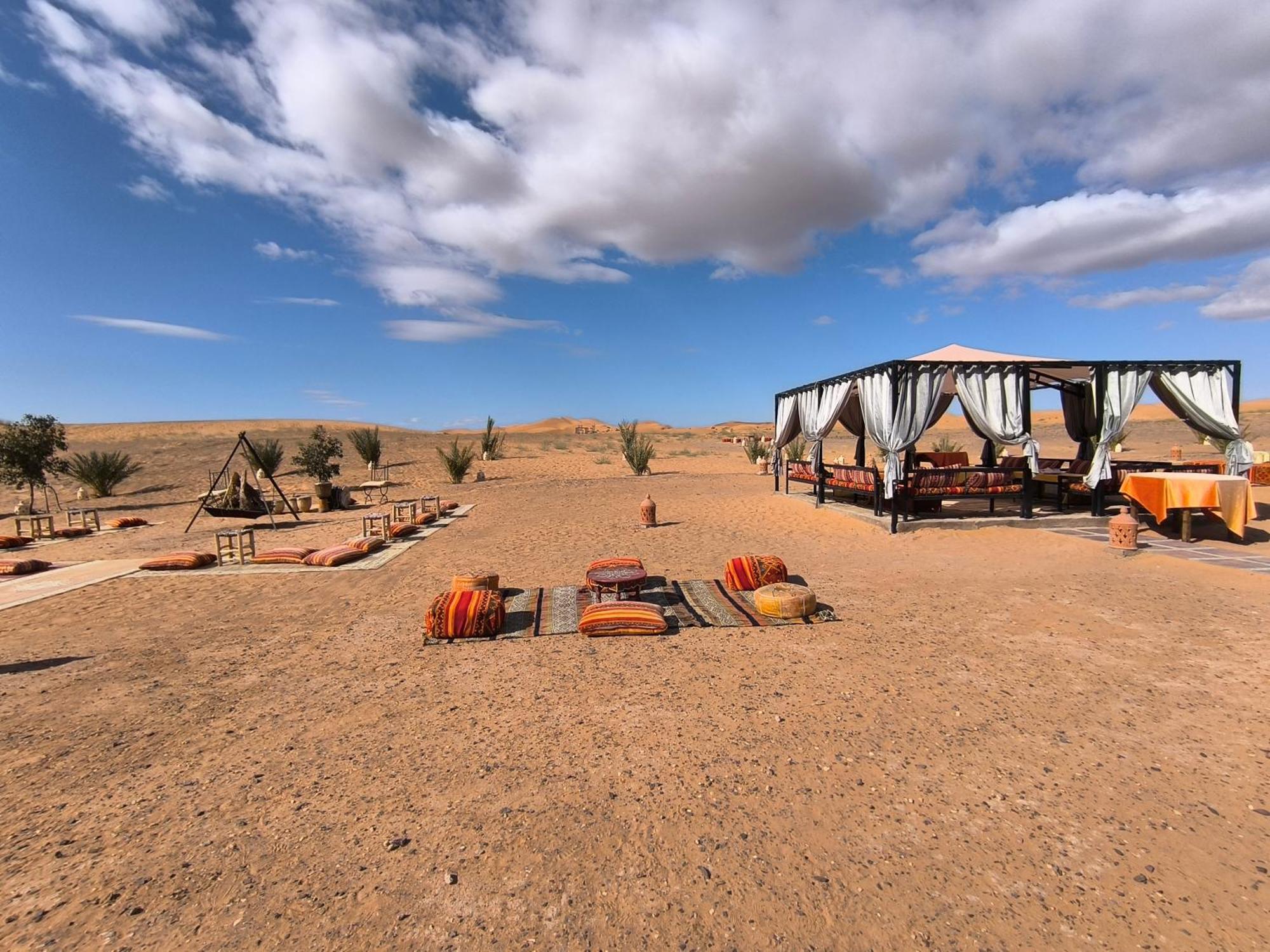 Luxury Bega Camp Hotel Merzouga Ngoại thất bức ảnh