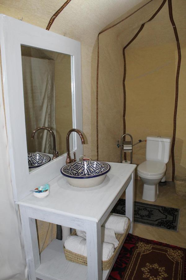 Luxury Bega Camp Hotel Merzouga Ngoại thất bức ảnh